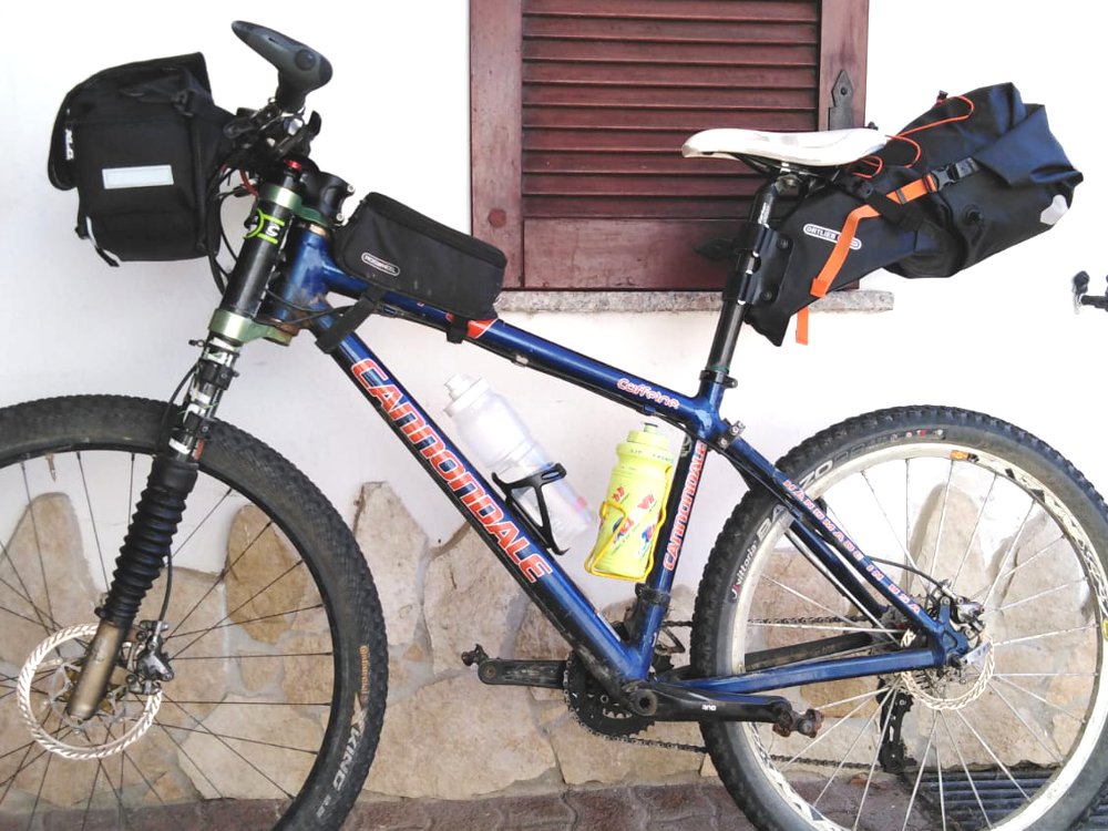 Capienza 23 litri - Allestimento in Bikepacking